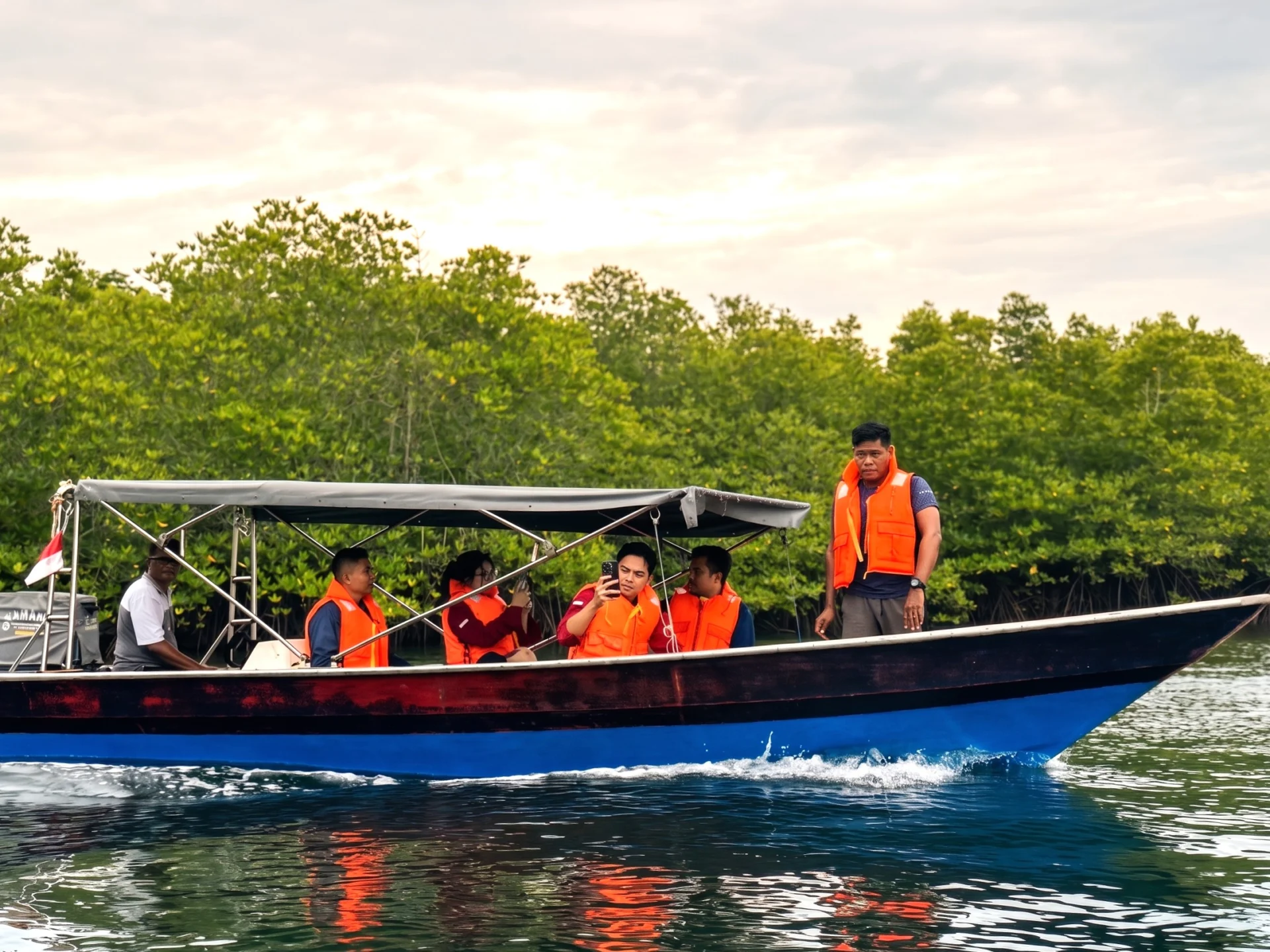 Best Experience Mangrove and Fireflies Tour in Batam